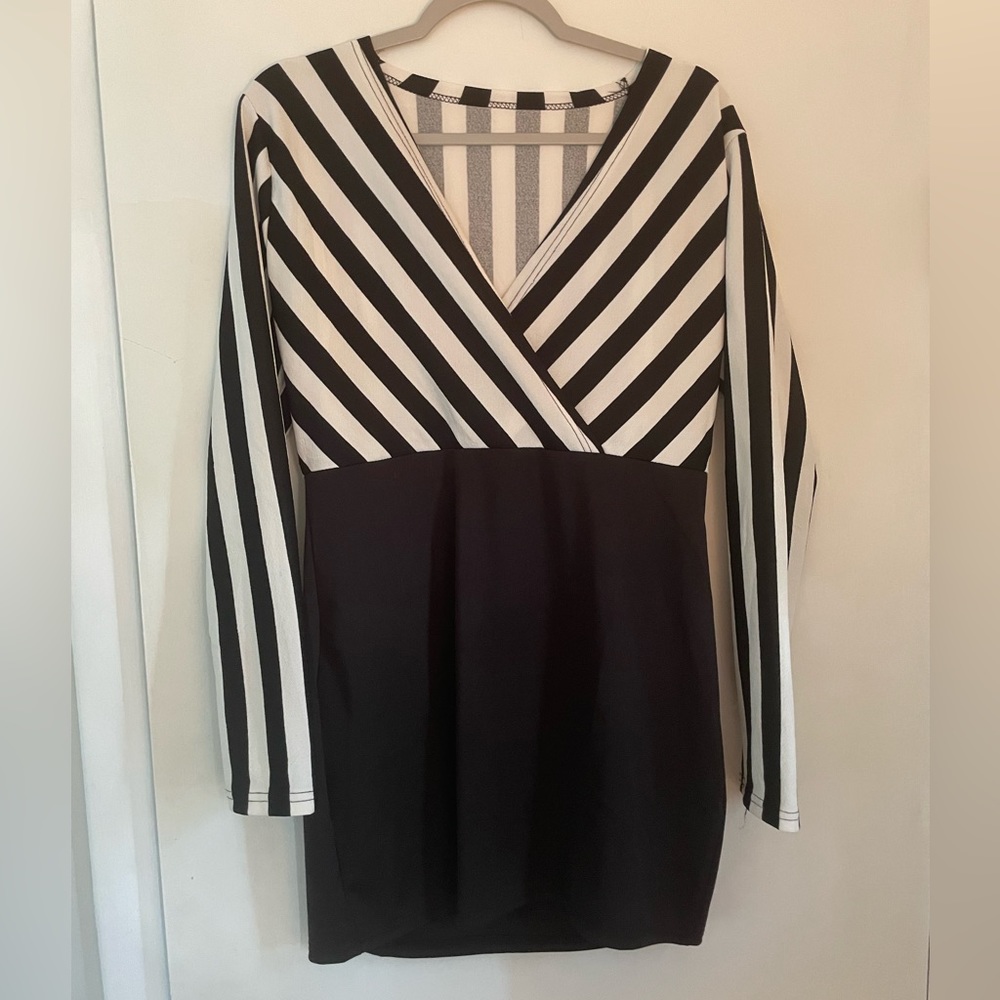Women’s black and white dress